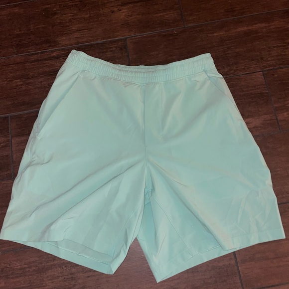 Lululemon Men’s Pace Breaker Shorts - Picture 1 of 3